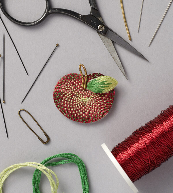Embroidery Kit “Apple Brooch”