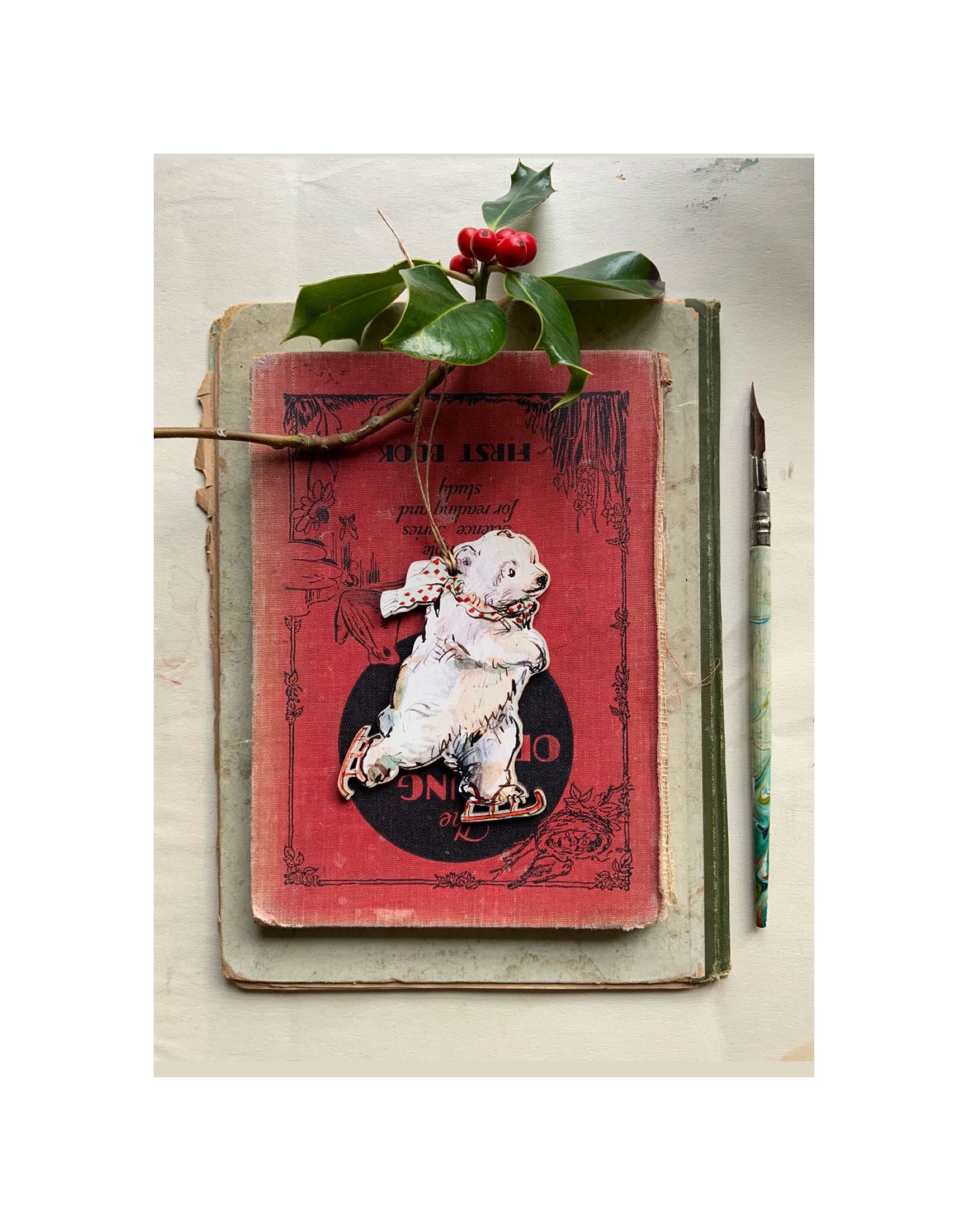 New Wooden Decoration “Skating Polar Bear”