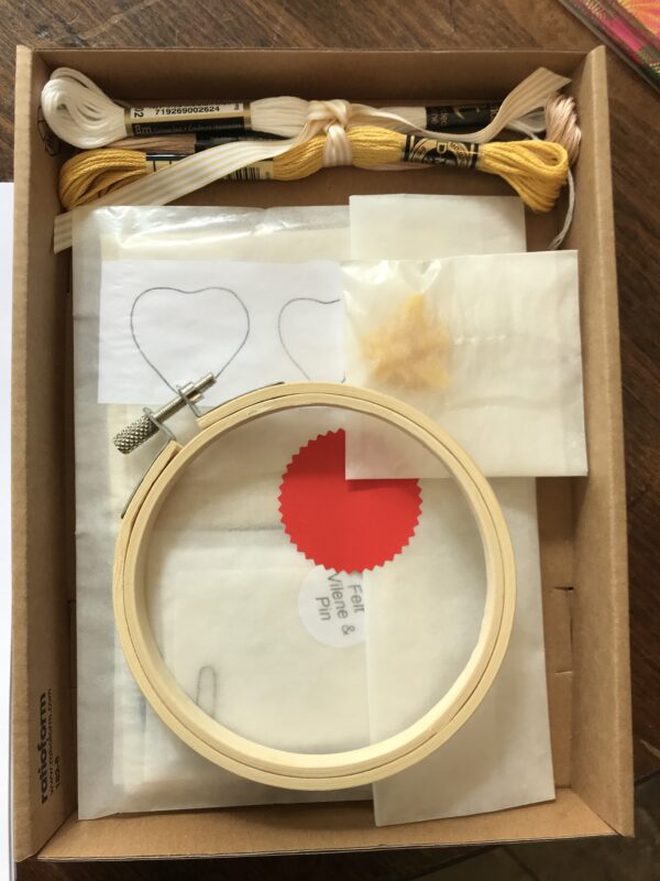Embroidery Kit “Apple Brooch” - Image 4