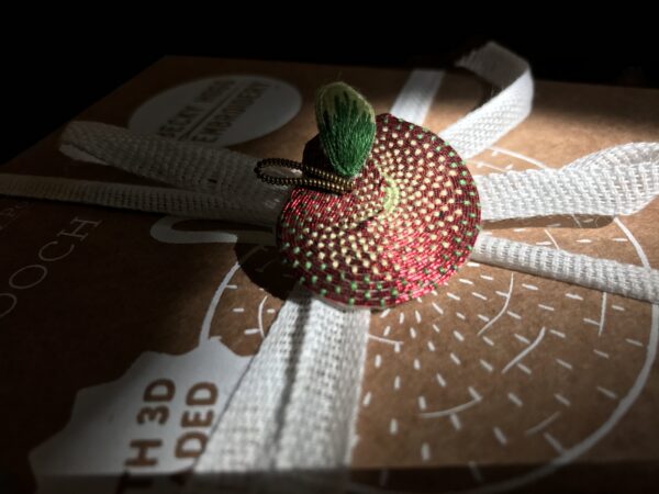 Embroidery Kit “Apple Brooch” - Image 3