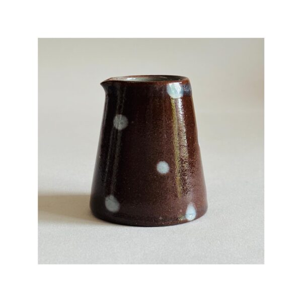 Little Pourer “Brown + blue spotty”
