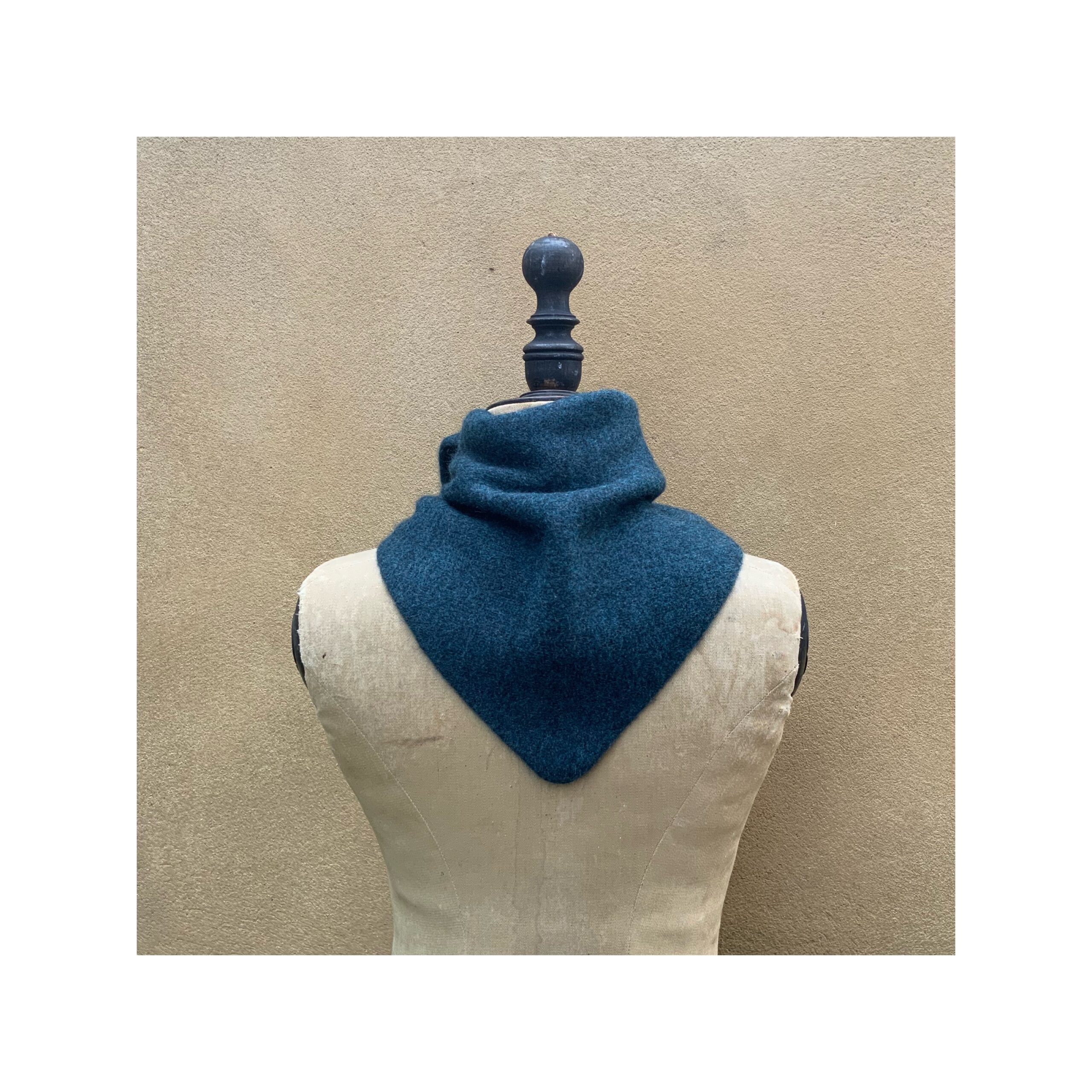 Neckerchief in Lambswool “Lugano”