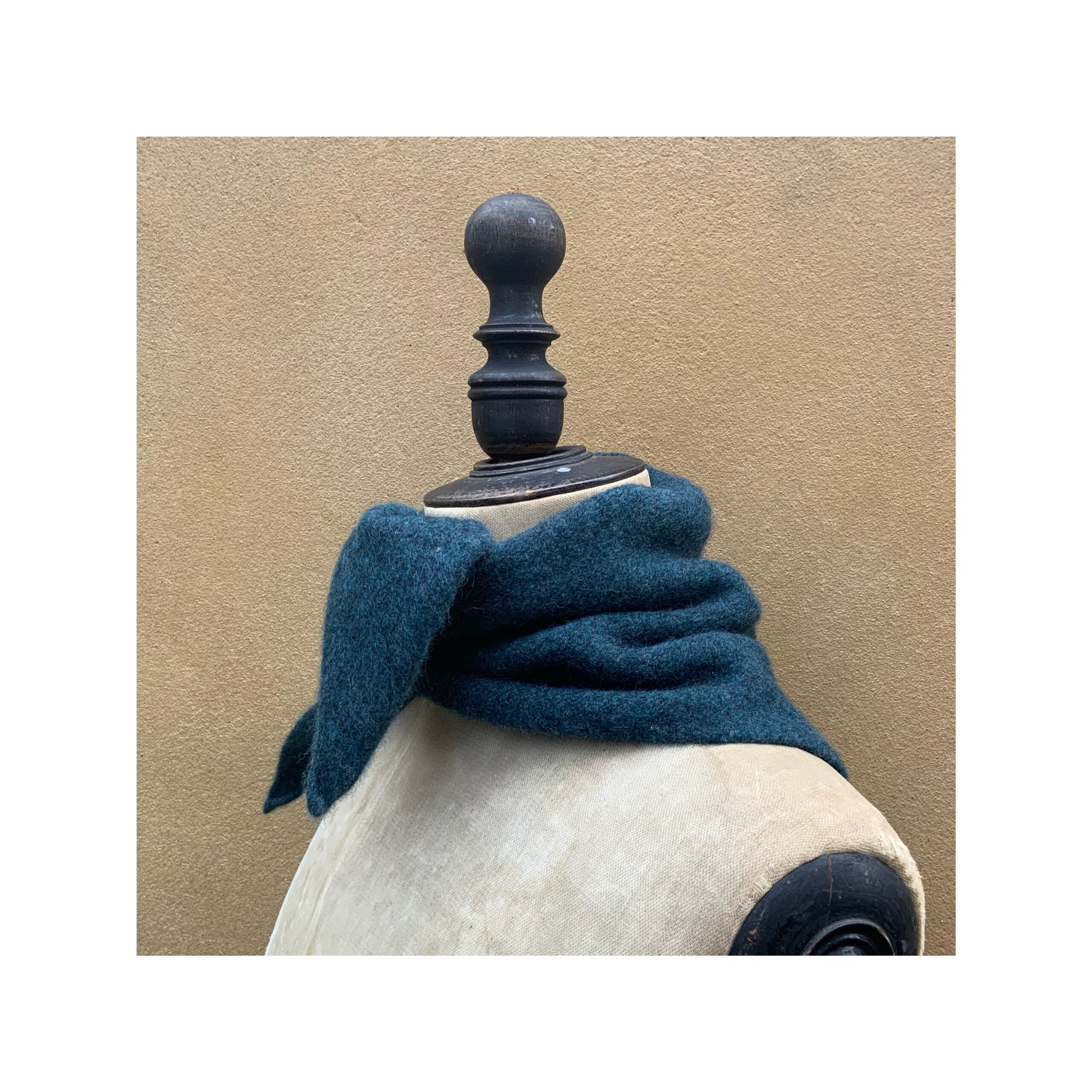 Neckerchief in Lambswool “Lugano” - Image 5